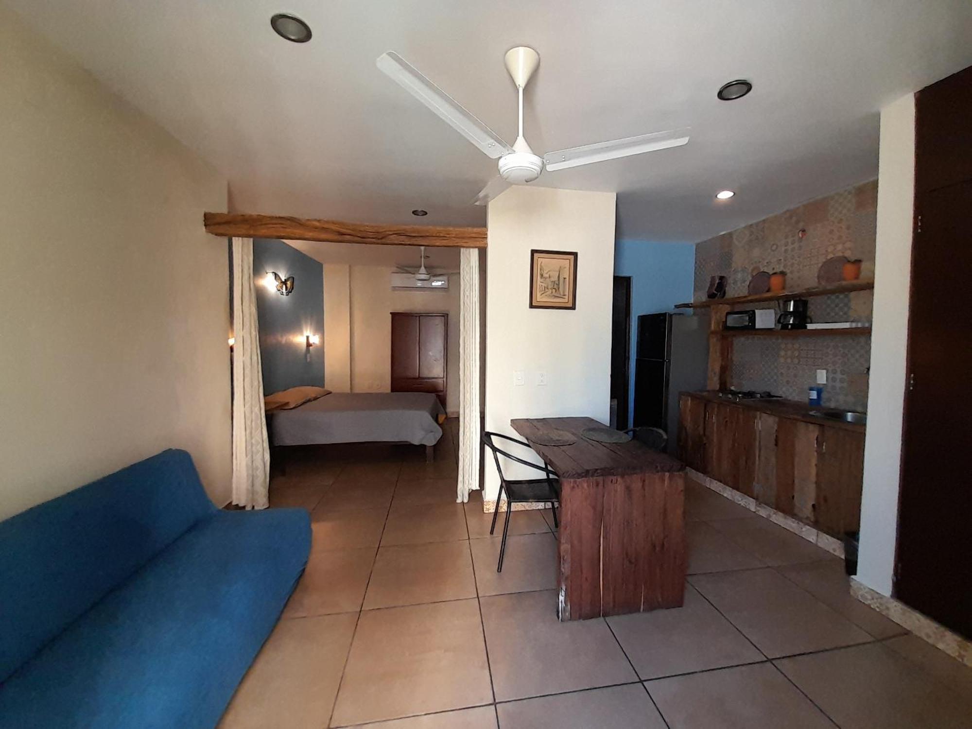 Aguacate Suites Mazatlán Εξωτερικό φωτογραφία